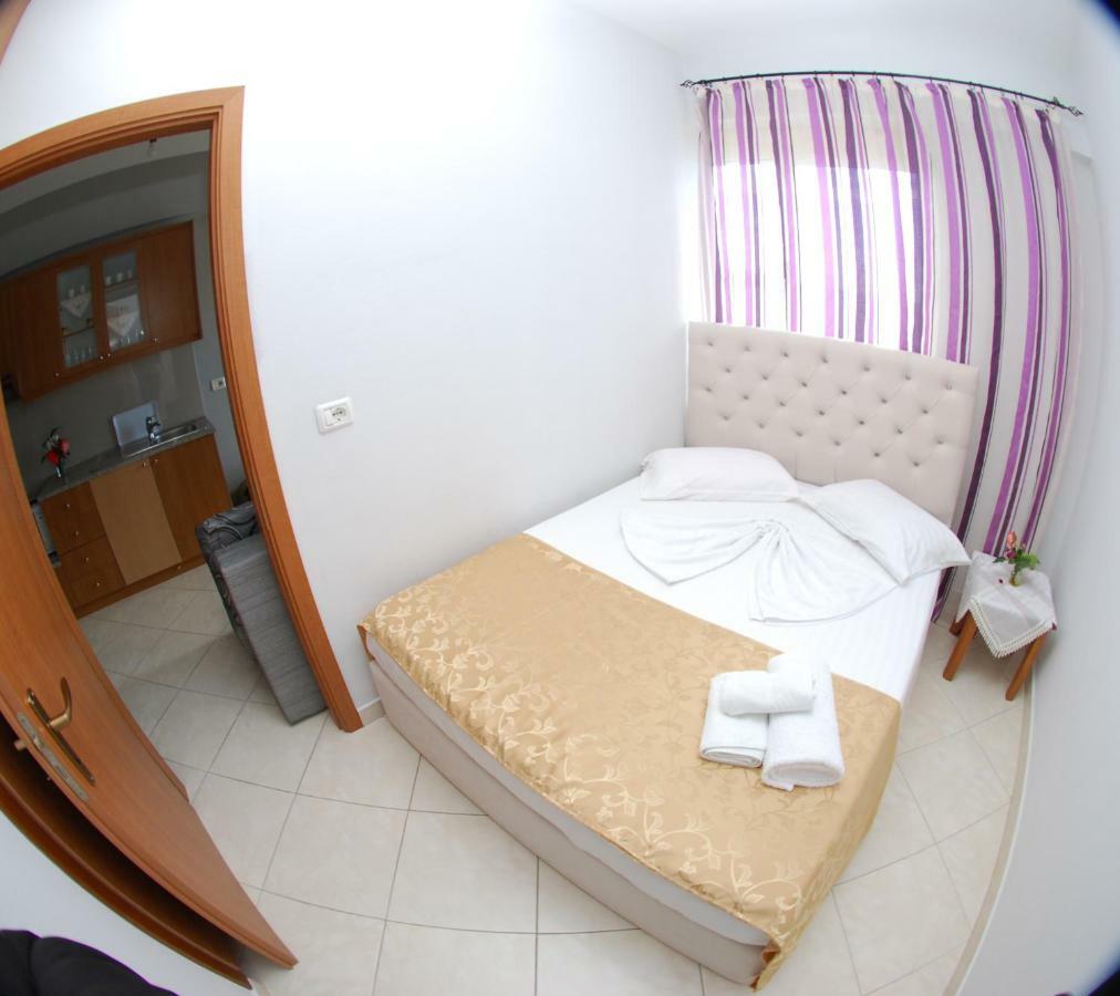 Eduart Apartments Sarandë Eksteriør bilde