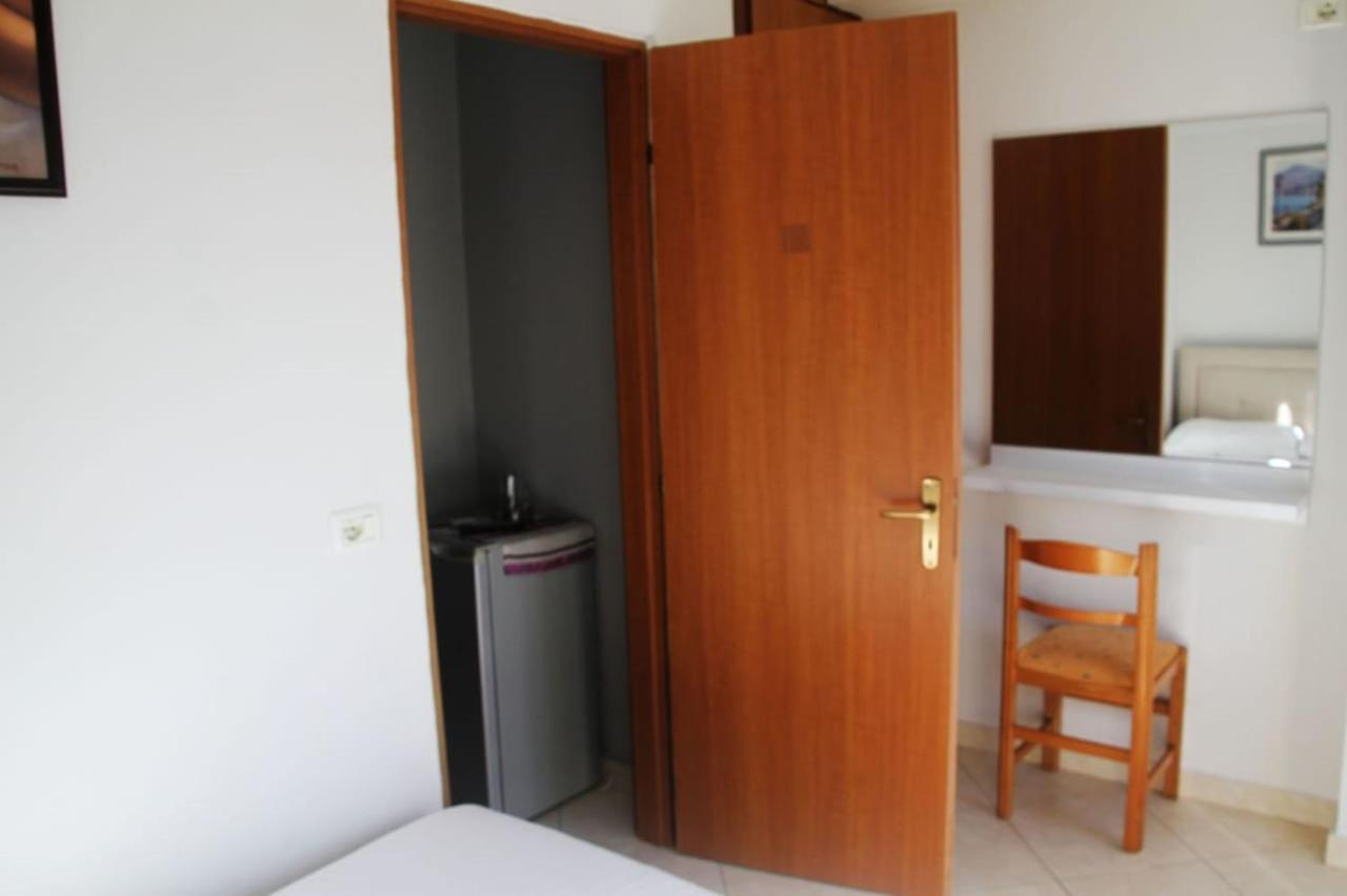 Eduart Apartments Sarandë Eksteriør bilde