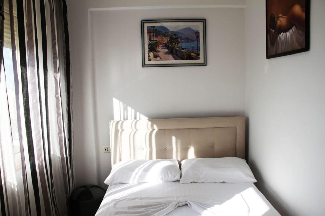 Eduart Apartments Sarandë Eksteriør bilde